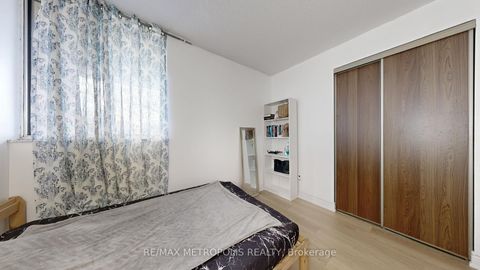 Photo 18 at 713 - 10 Martha Eaton Way, Amesbury, Toronto