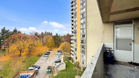 Photo 23 at 713 - 10 Martha Eaton Way, Amesbury, Toronto