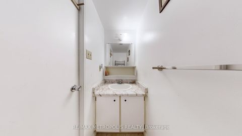 Photo 44 at 713 - 10 Martha Eaton Way, Amesbury, Toronto