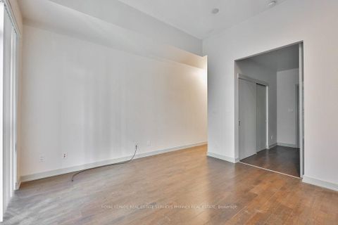 Photo 6 at 705 - 126 Simcoe Street, Waterfront Communities C1, Toronto
