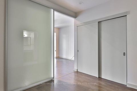 Photo 14 at 705 - 126 Simcoe Street, Waterfront Communities C1, Toronto