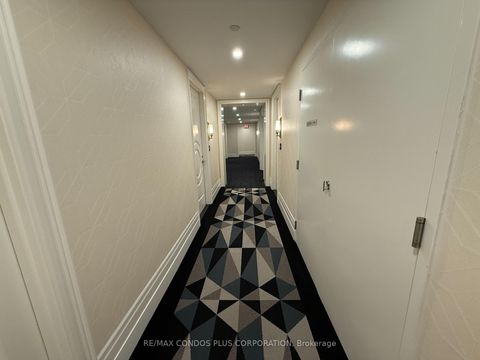 Photo 12 at 2010 - 88 Blue Jays Way, Waterfront Communities C1, Toronto