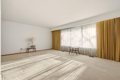 Photo 5 at 48 Cundles Road E, Cundles East, Barrie