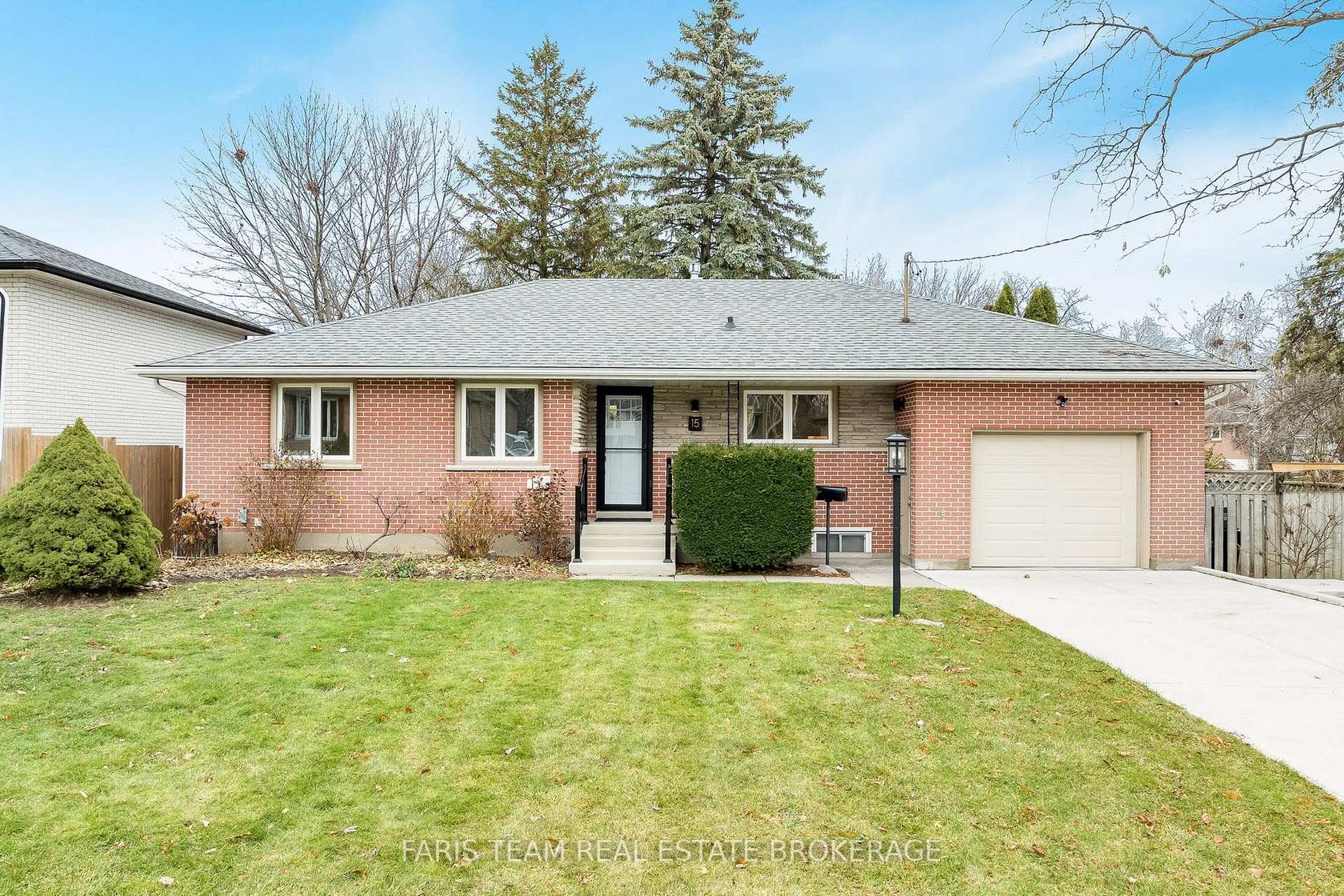 15 Davidson Street, Wellington, Barrie photo 1