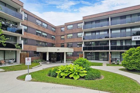 Photo 3 at 102 - 20 Sunrise Avenue, Victoria Village, Toronto