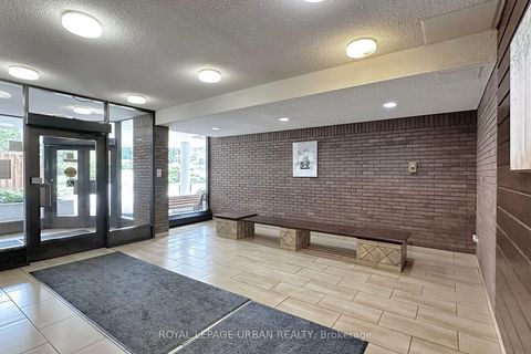 Photo 6 at 102 - 20 Sunrise Avenue, Victoria Village, Toronto