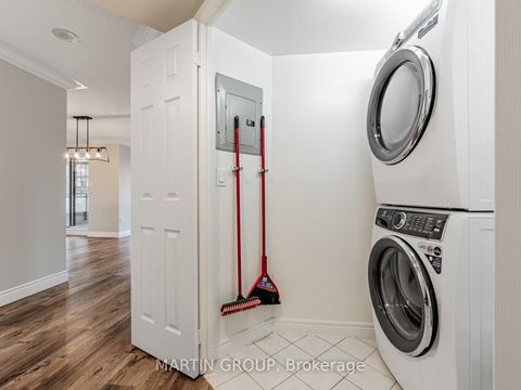 Photo 15 at 506 - 887 Bay Street, Bay Street Corridor, Toronto