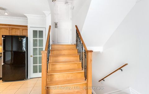 Photo 6 at 837 - 33 Harbour Square, Waterfront Communities C1, Toronto