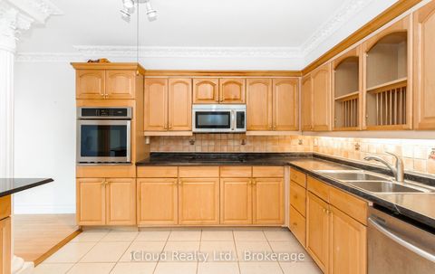 Photo 17 at 837 - 33 Harbour Square, Waterfront Communities C1, Toronto