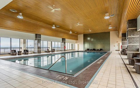 Photo 40 at 837 - 33 Harbour Square, Waterfront Communities C1, Toronto