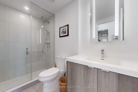 Photo 13 at 1432 - 20 Inn On The Park Drive, Don Mills, Toronto