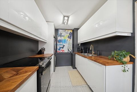 Photo 8 at 103 - 715 Don Mills Road, Flemingdon Park, Toronto