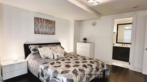 Photo 13 at 303 - 68 Yorkville Avenue, Annex, Toronto