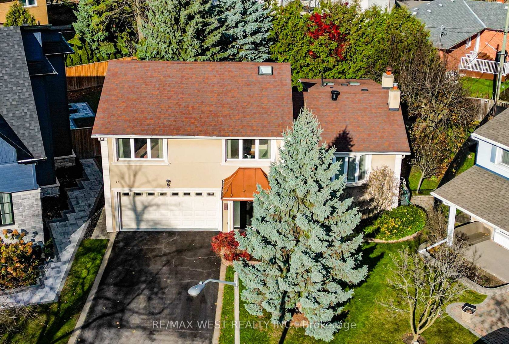 17 Clay Court, Humber Valley, Toronto 