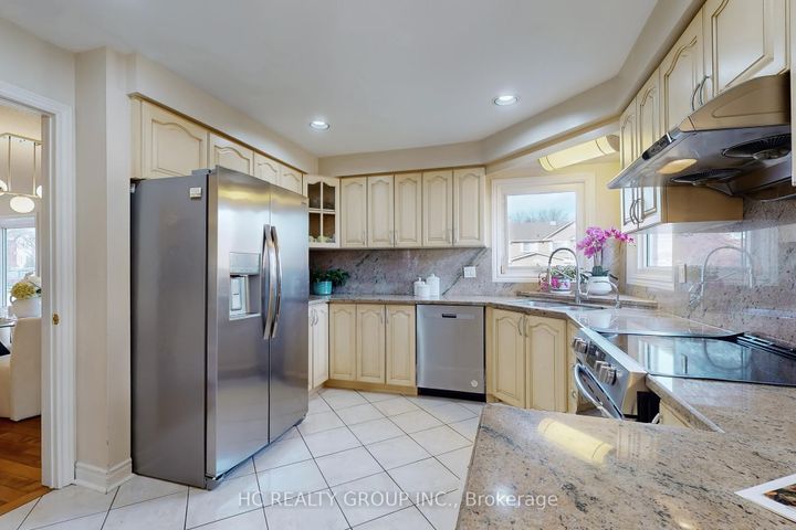 Photo 6 at 1 Atwood Court, Thornlea, Markham