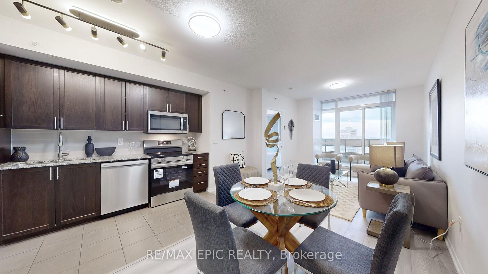 603 - 830 Lawrence Avenue W, Glen Park, Toronto 