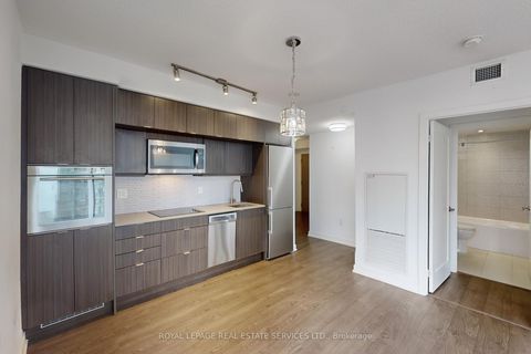 Photo 4 at 1403 - 10 York Street, Waterfront Communities C1, Toronto