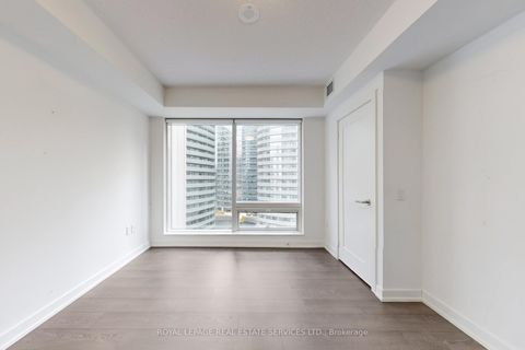 Photo 13 at 1403 - 10 York Street, Waterfront Communities C1, Toronto