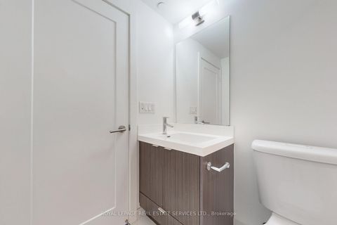Photo 16 at 1403 - 10 York Street, Waterfront Communities C1, Toronto