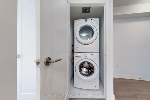 Photo 22 at 1403 - 10 York Street, Waterfront Communities C1, Toronto