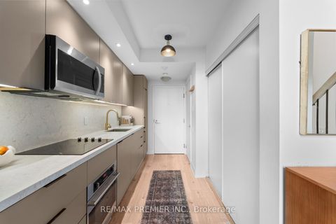 Photo 4 at 301 - 5 Hanna Avenue, Niagara, Toronto