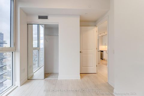 Photo 18 at 1307 - 20 Gatineau Drive, Beverley Glen, Vaughan