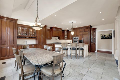 Photo 10 at 2 Kingswood Drive, King City, King