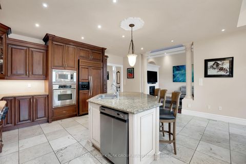 Photo 12 at 2 Kingswood Drive, King City, King