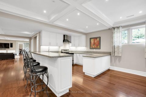 Photo 27 at 2 Kingswood Drive, King City, King