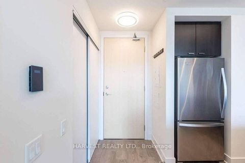 Photo 4 at 1804 - 30 Roehampton Avenue, Mount Pleasant West, Toronto