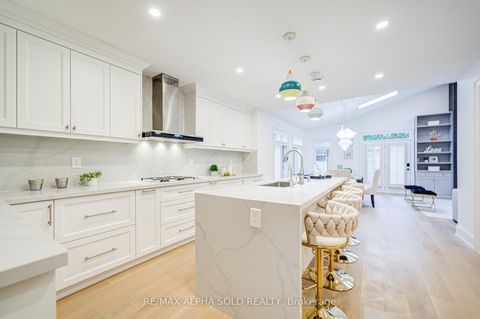 Photo 13 at 3 Silverwood Avenue, Forest Hill South, Toronto