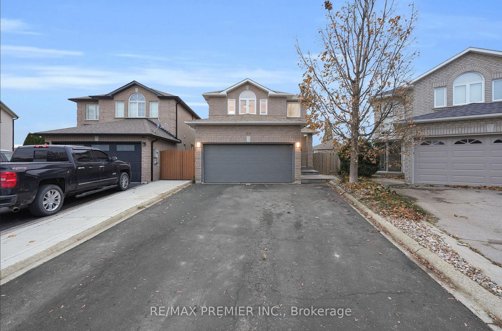 33 Topaz Court, Maple, Vaughan 