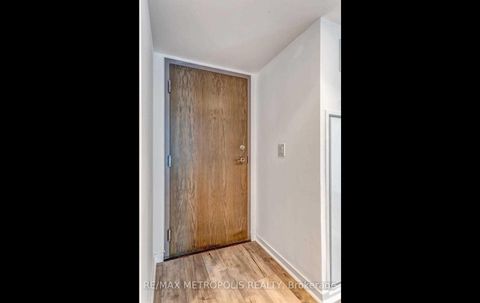 Photo 3 at 712E - 36 Lisgar Street, Little Portugal, Toronto