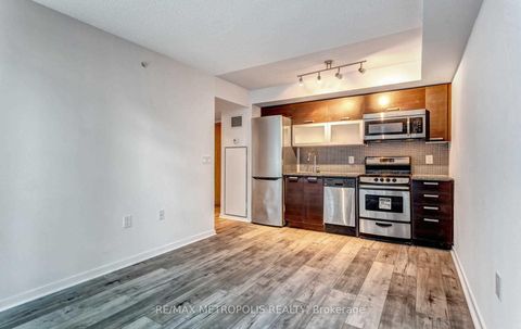 Photo 5 at 712E - 36 Lisgar Street, Little Portugal, Toronto