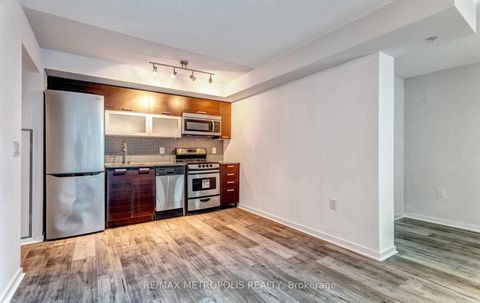 Photo 6 at 712E - 36 Lisgar Street, Little Portugal, Toronto