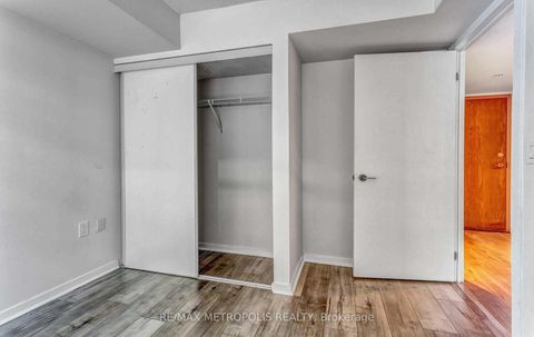 Photo 14 at 712E - 36 Lisgar Street, Little Portugal, Toronto