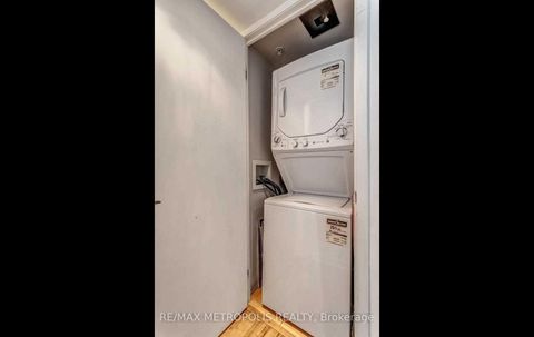 Photo 19 at 712E - 36 Lisgar Street, Little Portugal, Toronto