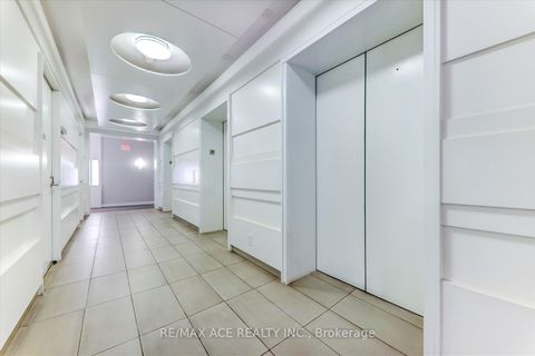 Photo 5 at 3905 - 14 York Street, Waterfront Communities C1, Toronto