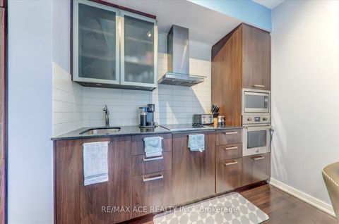 Photo 12 at 3905 - 14 York Street, Waterfront Communities C1, Toronto