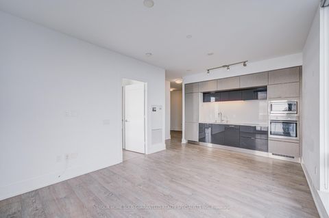 Photo 12 at 4705 - 10 York Street, Waterfront Communities C1, Toronto