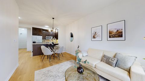 Photo 7 at 215 - 21 Grand Magazine Street W, Niagara, Toronto