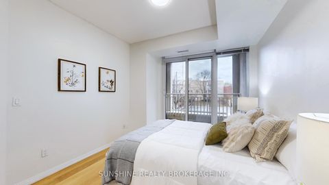 Photo 25 at 215 - 21 Grand Magazine Street W, Niagara, Toronto