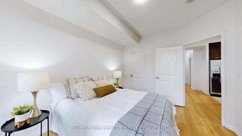 Photo 27 at 215 - 21 Grand Magazine Street W, Niagara, Toronto