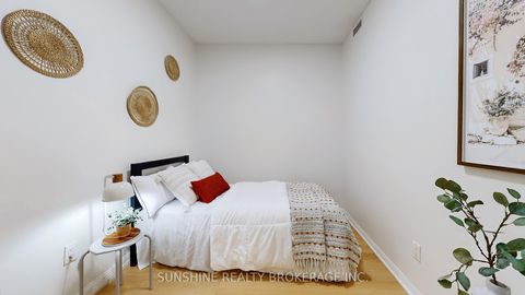 Photo 31 at 215 - 21 Grand Magazine Street W, Niagara, Toronto