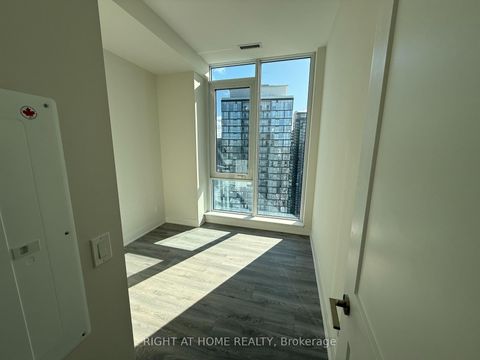 Photo 6 at PH03 - 15 Ellerslie Avenue, Willowdale West, Toronto