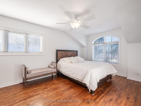 Photo 9 at 11 Knollside Drive, Mill Pond, Richmond Hill