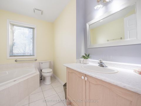 Photo 10 at 11 Knollside Drive, Mill Pond, Richmond Hill