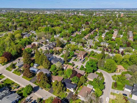 Photo 27 at 11 Knollside Drive, Mill Pond, Richmond Hill