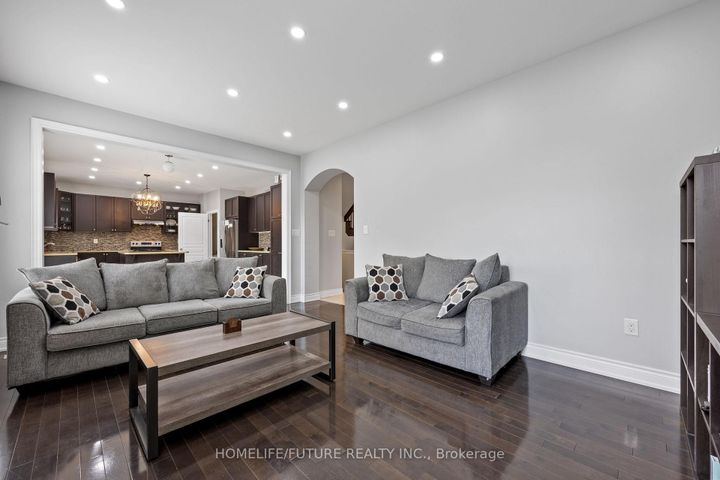 Photo 8 at 83 George Robinson Drive, Credit Valley, Brampton