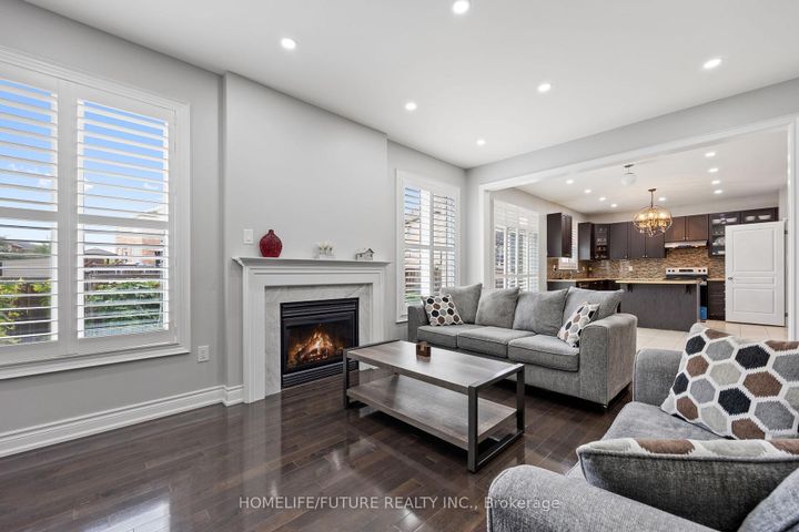 Photo 9 at 83 George Robinson Drive, Credit Valley, Brampton